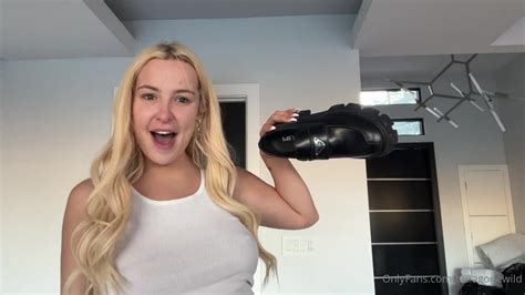 tana mongeau desnuda|Tana Mongeau Tits Flash Livestream OnlyFans Video Leaked